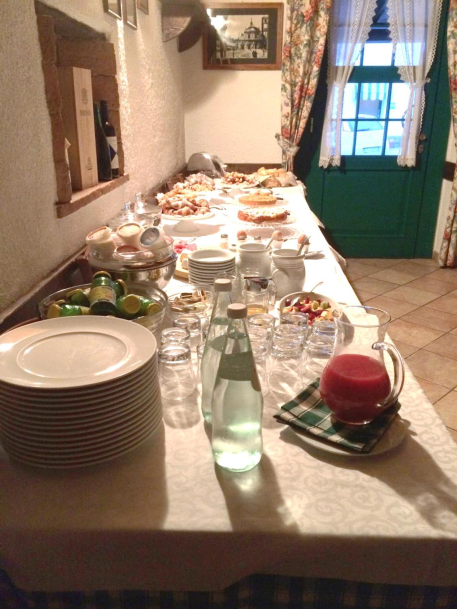 Hotel Locanda Da Carla Виджевано Экстерьер фото